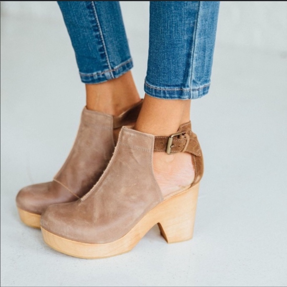 Free People Clog
